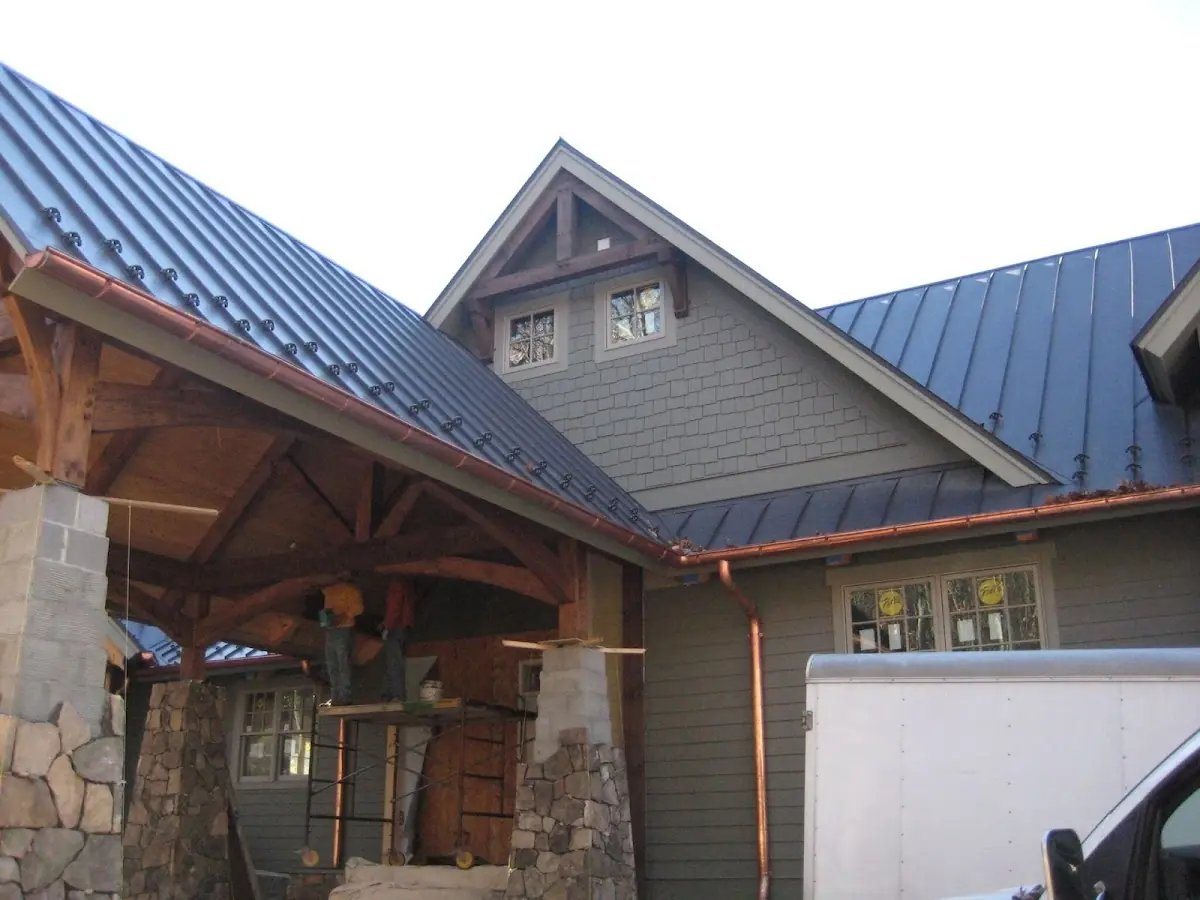 Craftsman Roofing team delivering quality roofing work in Flamingo Gardens